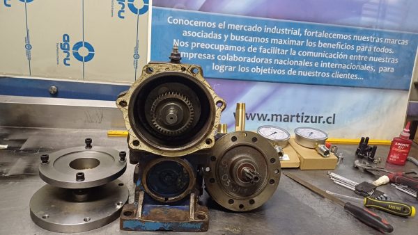 FABRICACION DE ACOPLAMIENTOS PARA ADAPTAR MOTORES DE ACCIONAMIENTO NEUMATICOS