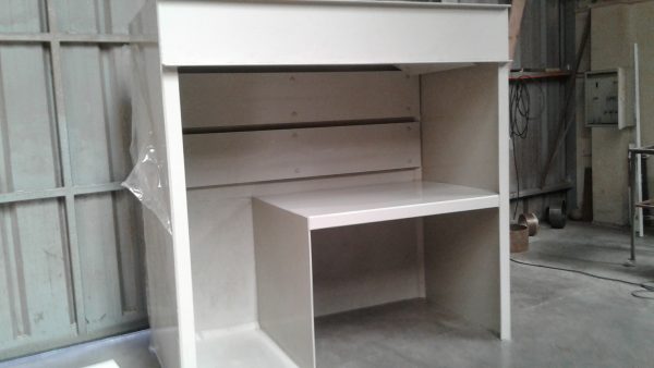 FABRICACION DE MUEBLES INDUSTRIALES EN POLIAMIDAS